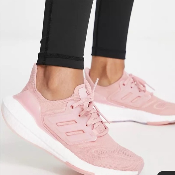 adidas UltraBOOST 22 Wonder Mauve Pink - Picture 1 of 10